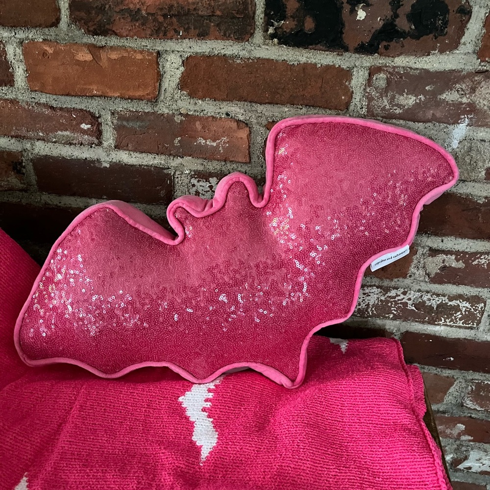 Cynthia Rowley curious oversized decorative throw NWT Bat blanket sequins Bat
